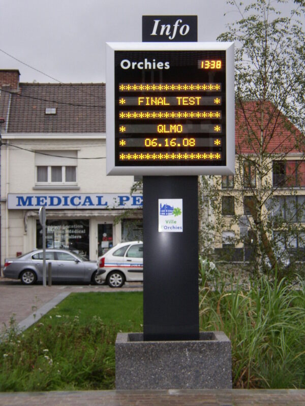 Panneaux LED Mairie, infoville monochrome et couleurs | ComDigit