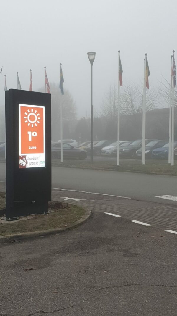 Écran LCD exterieur affichage dynamique outdoor – Image 2